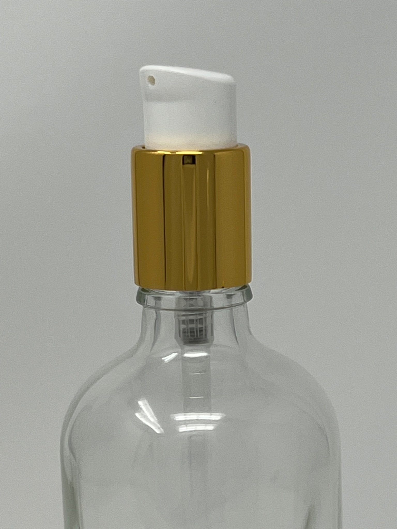 Gold Treatment Pump 18-405 with Gold Over Cap and 100mm DT - Cased 1250 - Rock Bottom Bottles / Packaging Company LLC